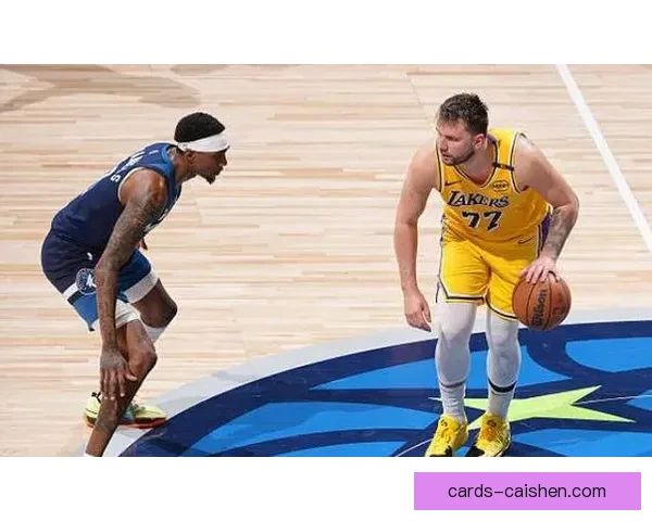 东契奇豪赠粉丝包厢险走错更衣室 雷迪克盛赞其防守态度积极_4n0etxd6 东契奇豪赠粉丝包厢险走错更衣室 雷迪克盛赞其防守态度积极_4n0etxd6